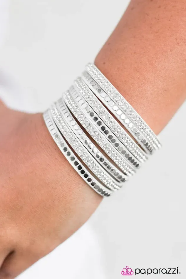Paparazzi Jewelry Bracelets Paparazzi Bracelet Fight Night White