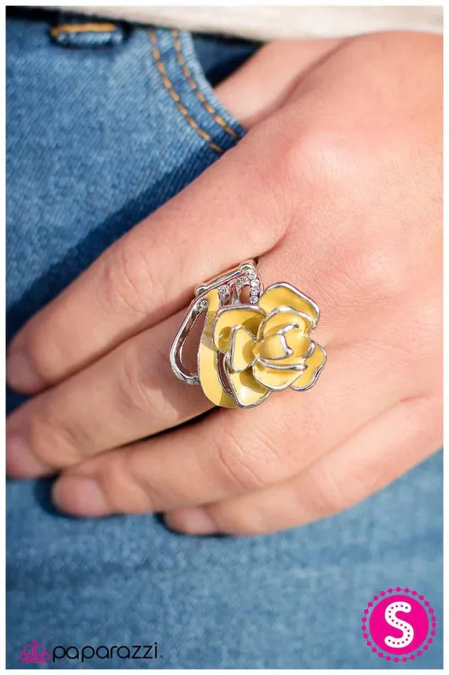 Paparazzi Jewelry Paparazzi Ring Coming Up Roses Yellow Rings