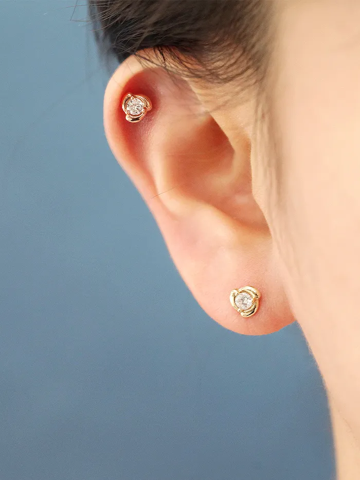 Earrings MinimalBijoux 14K Gold Cubic Rose Cartilage Earring 20G18G16G