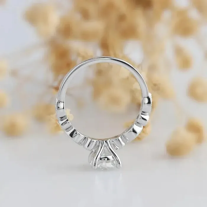 Silver or Gold Antique Milgrain Moissanite Engagement Ring 1ct Luxus Moissanite Rings